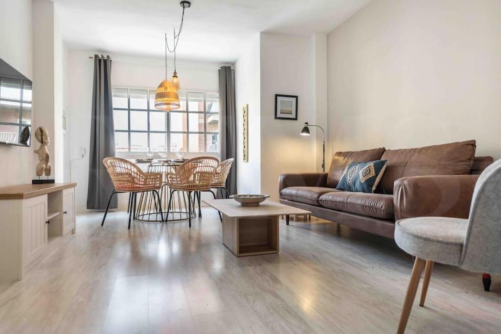 Spacious & Authentic Apartment By Rems Málaga Dış mekan fotoğraf
